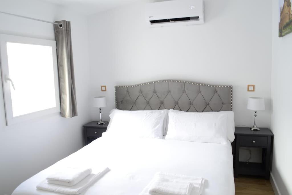 Casa En Alquiler Vacacional En Alcalá de Henares Buitenkant foto
